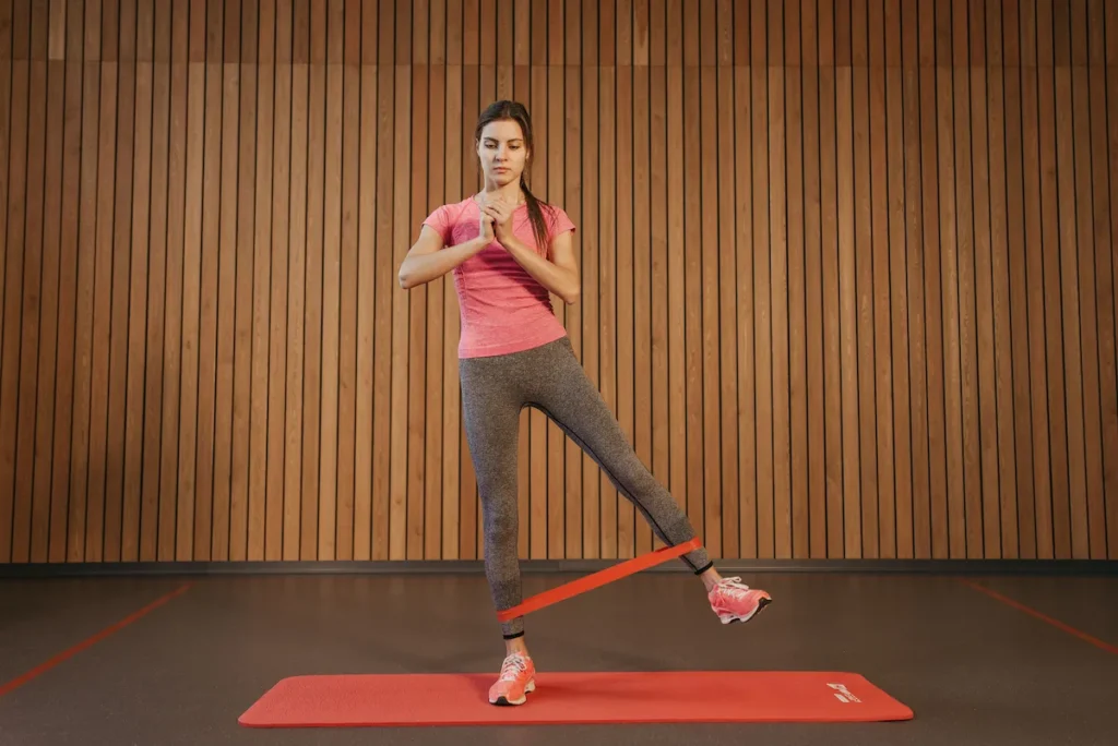 Exercícios para Glúteos: 12 Movimentos que Ajudam a Fortalecer e Definir os Músculos