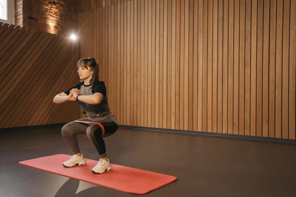 Exercícios para Glúteos: 12 Movimentos que Ajudam a Fortalecer e Definir os Músculos